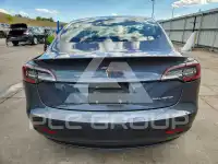 2019 Tesla Model 3 фото