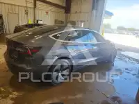 2019 Tesla Model 3 фото