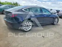 2019 Tesla Model 3 фото