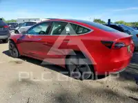 2019 Tesla Model 3 фото