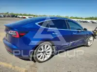 2019 Tesla Model 3 фото