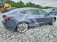 2019 Tesla Model 3 фото