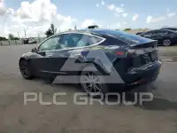 2019 Tesla Model 3 фото