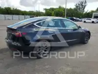 2019 Tesla Model 3 фото