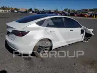 2019 Tesla Model 3 фото