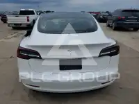 2019 Tesla Model 3 фото