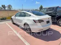 2019 Tesla Model 3 фото