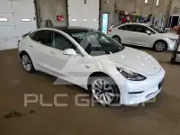 2019 Tesla Model 3 фото