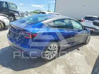 2019 Tesla Model 3 фото