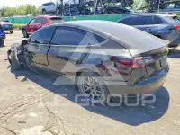 2019 Tesla Model 3 фото