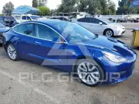 2019 Tesla Model 3 фото