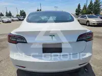 2019 Tesla Model 3 photo