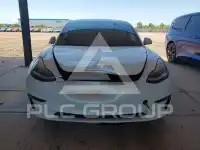 2019 Tesla Model 3 фото