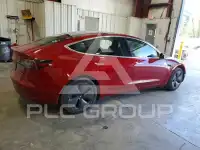 2019 Tesla Model 3 фото