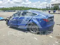 2019 Tesla Model 3 фото