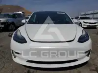 2019 Tesla Model 3 фото