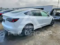 2019 Tesla Model 3 photo