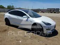 2019 Tesla Model 3 фото