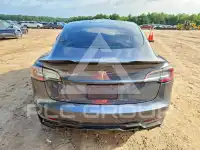 2019 Tesla Model 3 photo