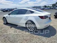 2019 Tesla Model 3 фото