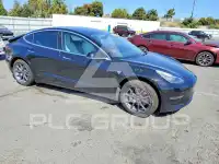 2019 Tesla Model 3 photo