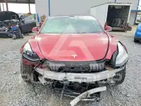 2019 Tesla Model 3 фото