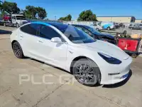 2019 Tesla Model 3 фото