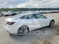 2019 Tesla Model 3 фото