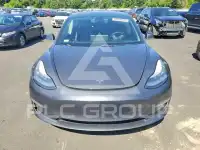 2019 Tesla Model 3 фото