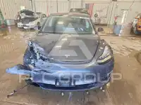 2019 Tesla Model 3 фото