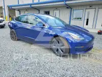 2019 Tesla Model 3 фото