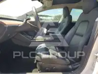 2019 Tesla Model 3 фото