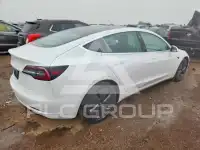 2019 Tesla Model 3 фото