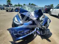 2019 Tesla Model 3 фото
