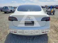 2019 Tesla Model 3 фото