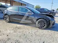 2019 Tesla Model 3 photo