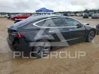 2019 Tesla Model 3 фото