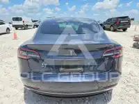 2019 Tesla Model 3 фото