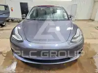 2019 Tesla Model 3 фото