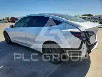 2019 Tesla Model 3 фото