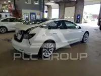 2019 Tesla Model 3 фото