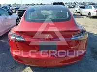 2019 Tesla Model 3 фото