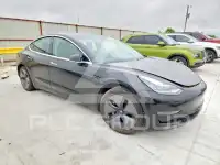 2019 Tesla Model 3 photo