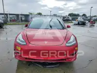 2019 Tesla Model 3 фото