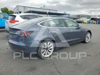 2019 Tesla Model 3 фото
