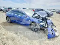 2019 Tesla Model 3 photo