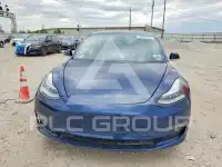 2019 Tesla Model 3 фото