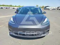 2019 Tesla Model 3 фото