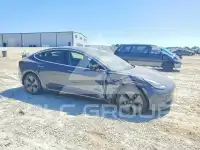 2019 Tesla Model 3 фото