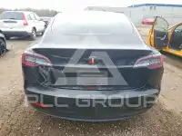 2019 Tesla Model 3 фото